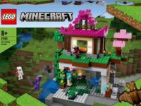 LEGO Minecraft The Training Grounds (21183)